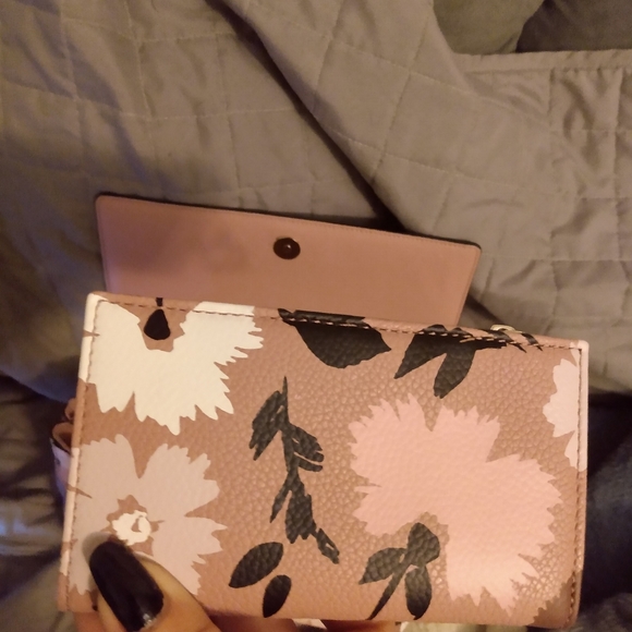 Kate Spade - Picture 5 of 6
